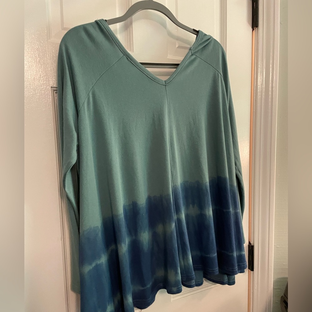veryJ tie-dye blouse. The colors are beautiful &the flowing design camouflages - Picture 3 of 8